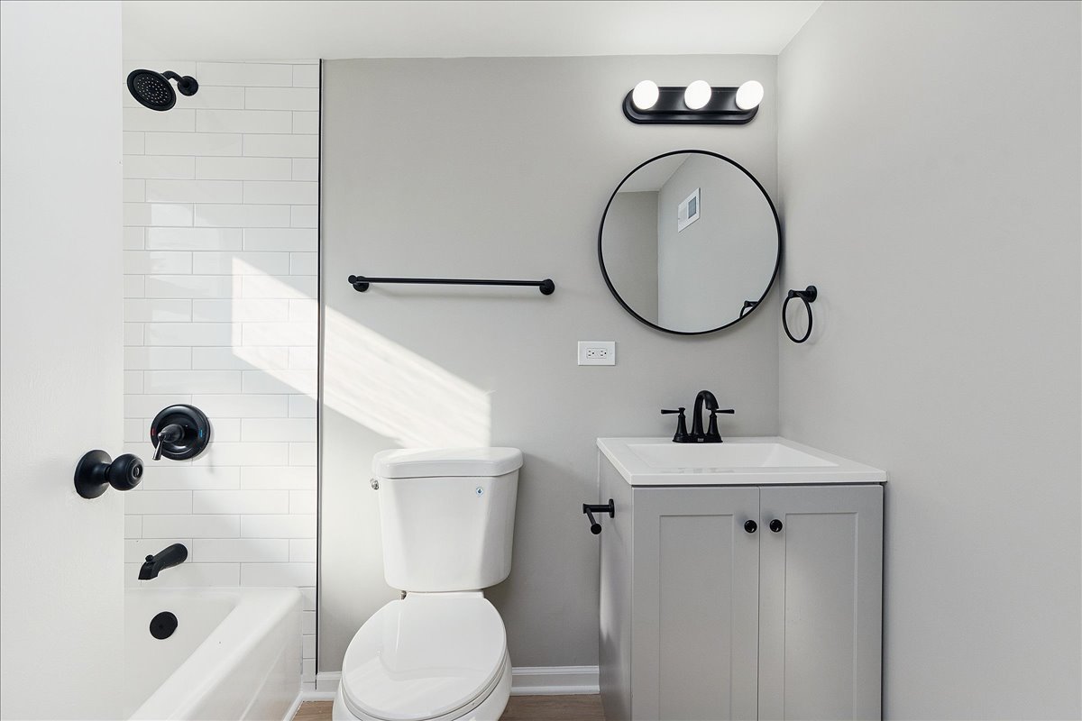 16930 Winchester Avenue, Hazel Crest, IL 60429