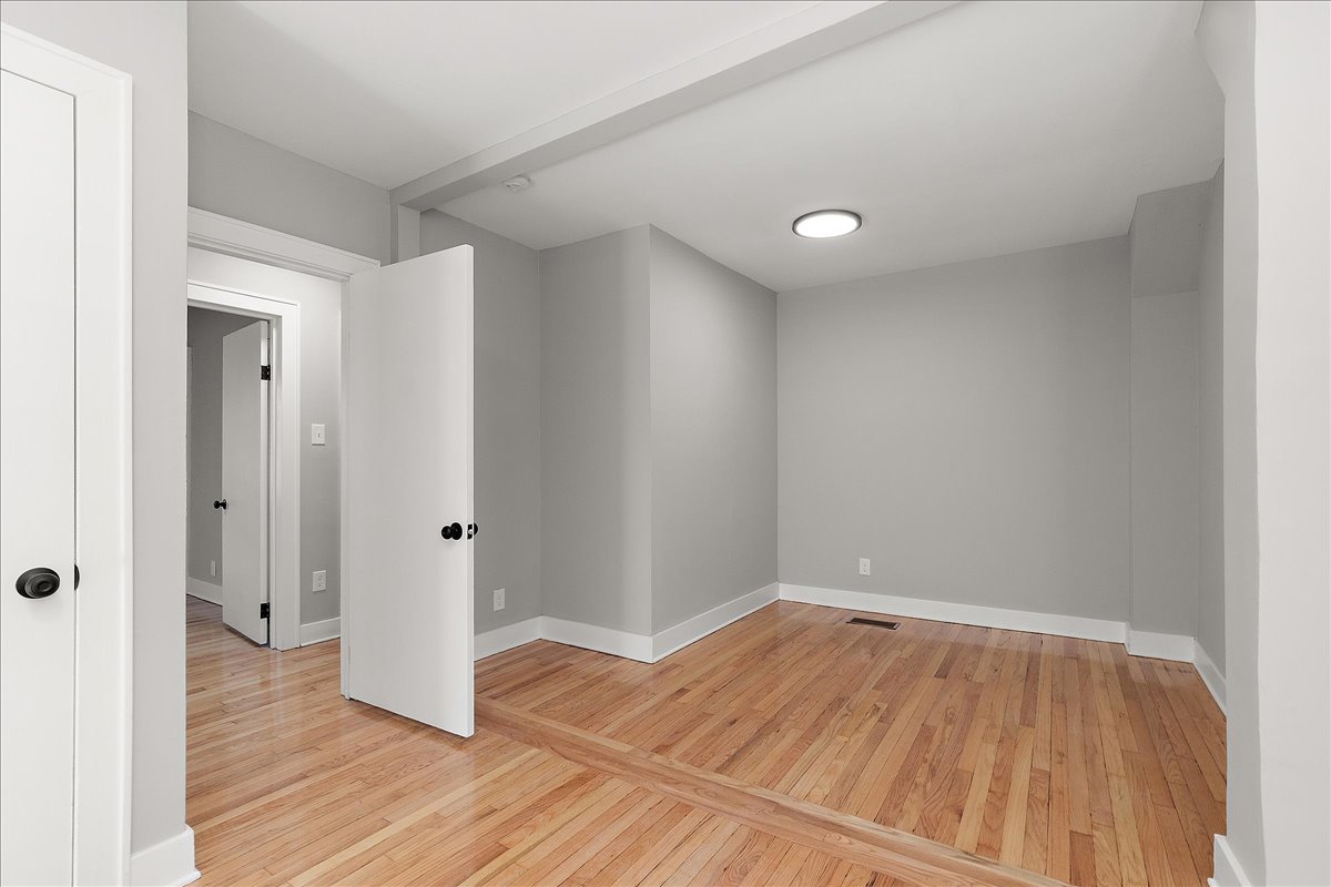 16930 Winchester Avenue, Hazel Crest, IL 60429