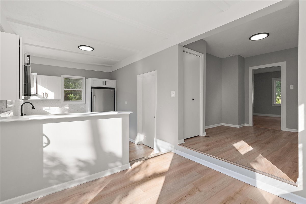 16930 Winchester Avenue, Hazel Crest, IL 60429