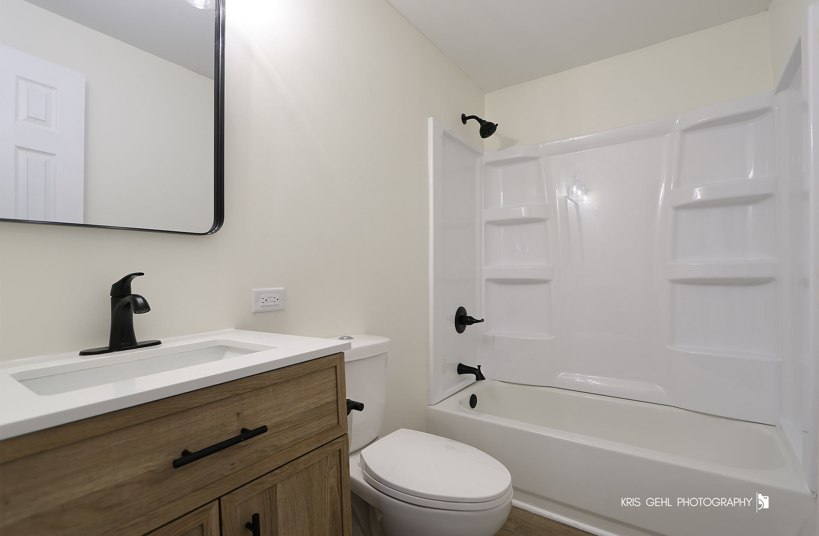 18653 W Willow Point Drive, Grayslake, IL 60030