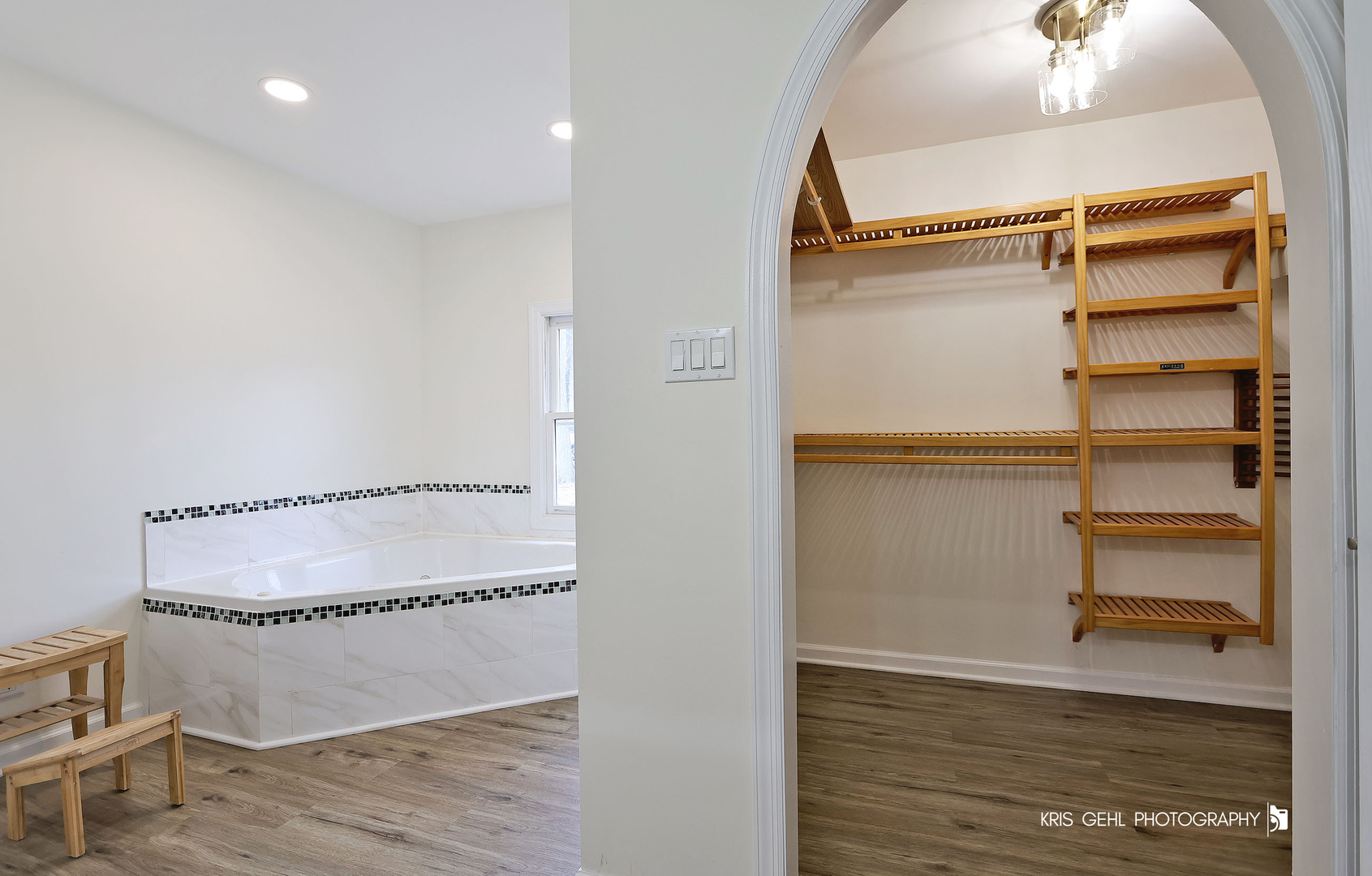 18653 W Willow Point Drive, Grayslake, IL 60030