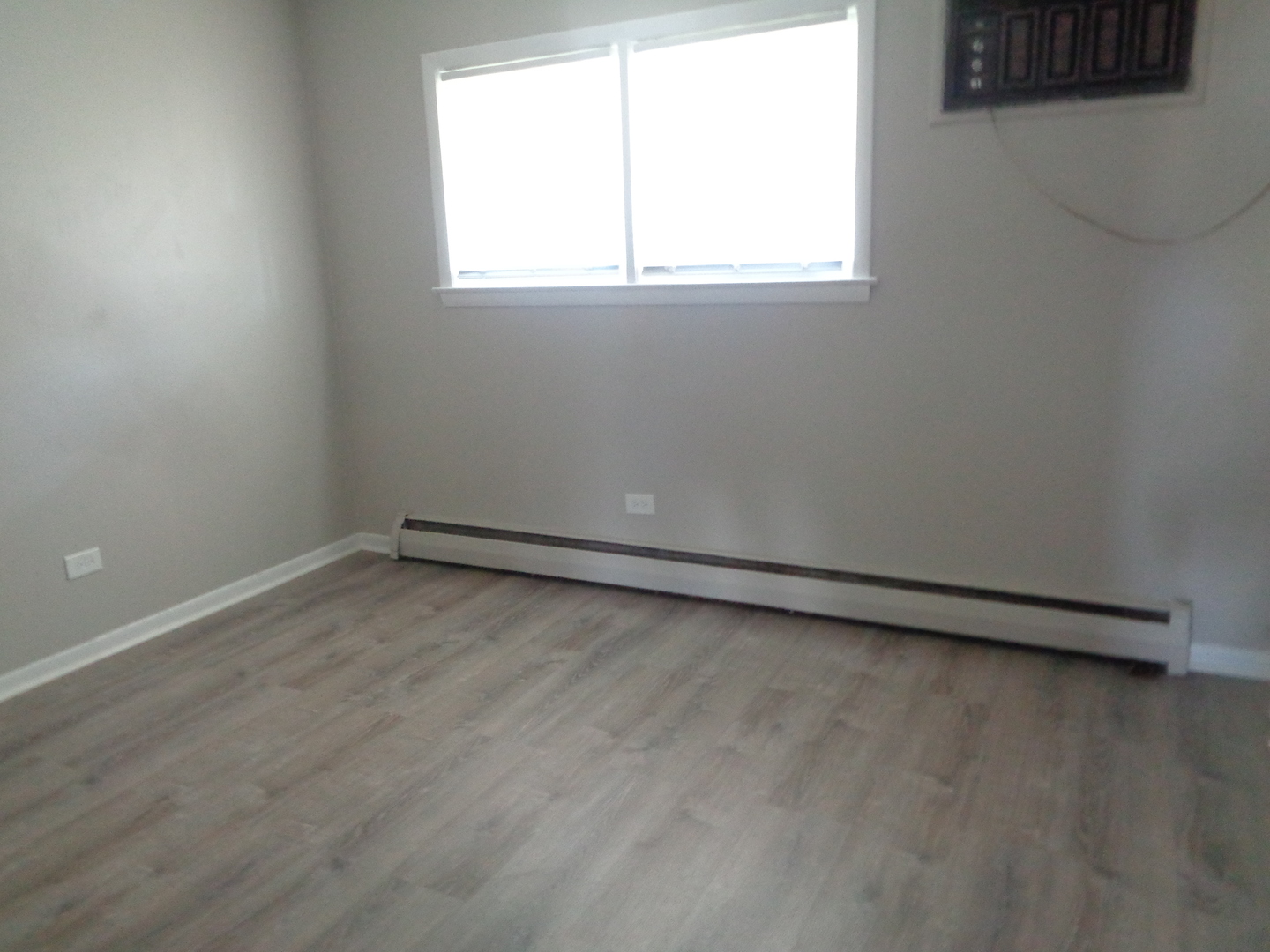 1340 N main Street #A12, Wheaton, IL 60187