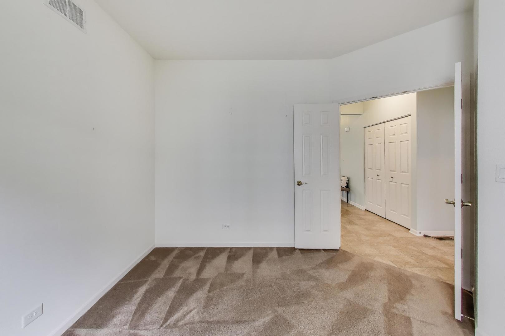 1129 Drury Lane, Aurora, IL 60502