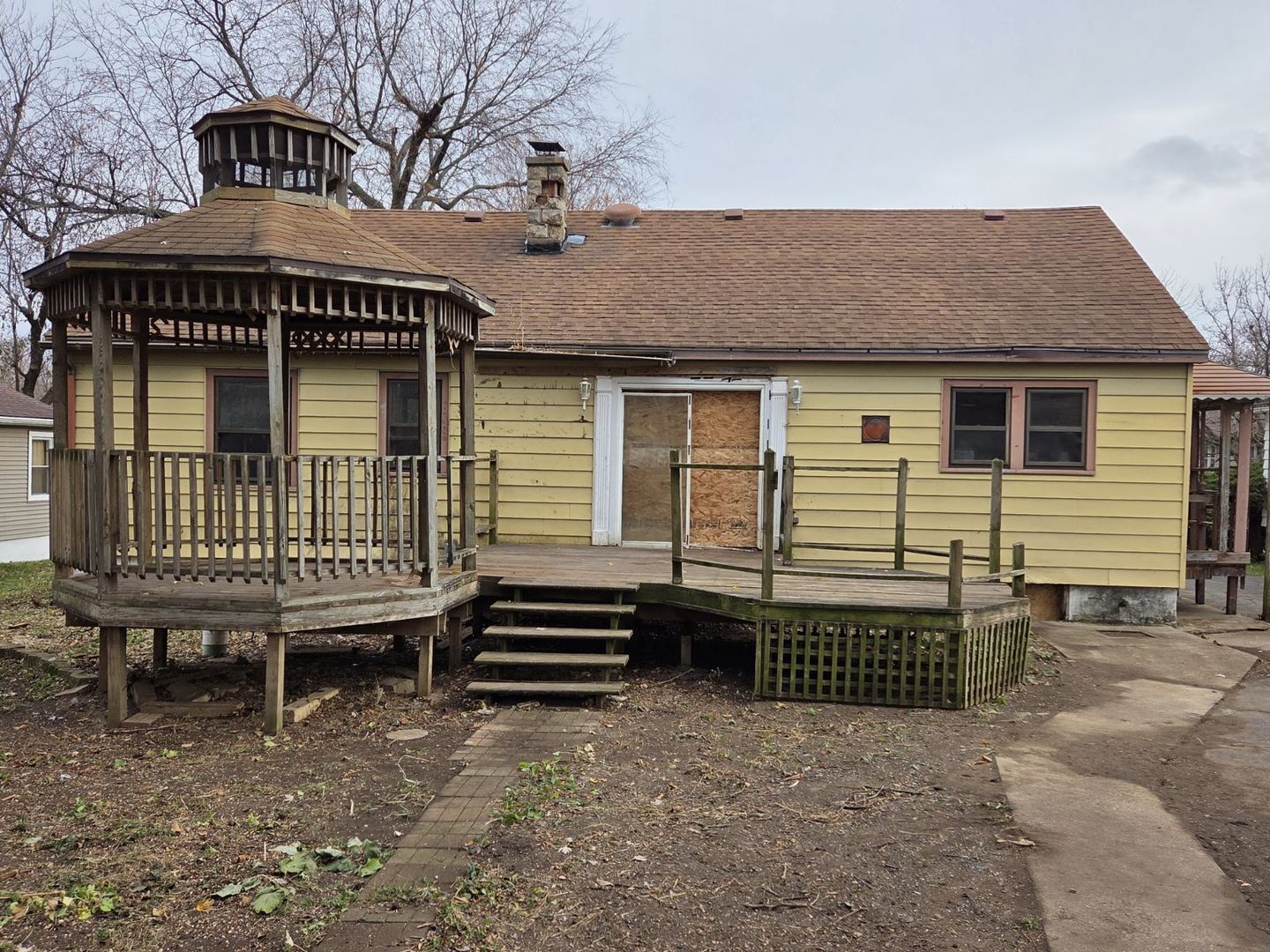 211 Independence Avenue, Joliet, IL 60433