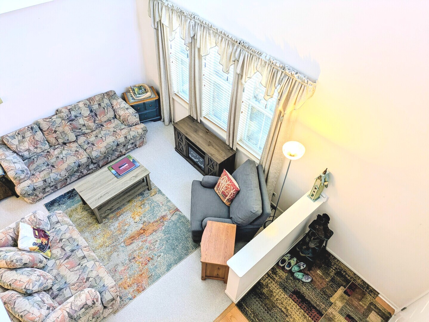 2927 Falling Waters Lane, Lindenhurst, IL 60046