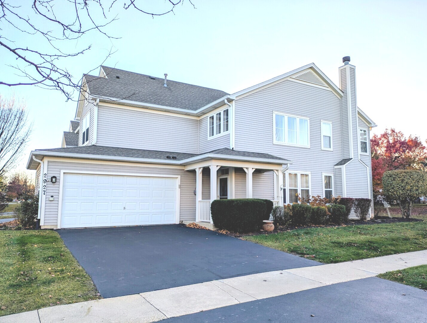 2927 Falling Waters Lane, Lindenhurst, IL 60046