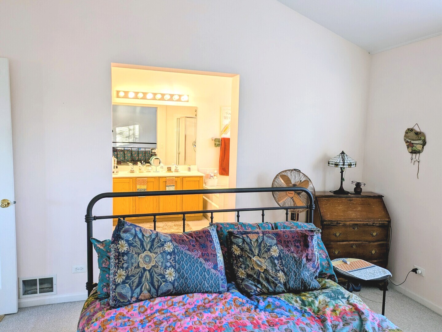 2927 Falling Waters Lane, Lindenhurst, IL 60046