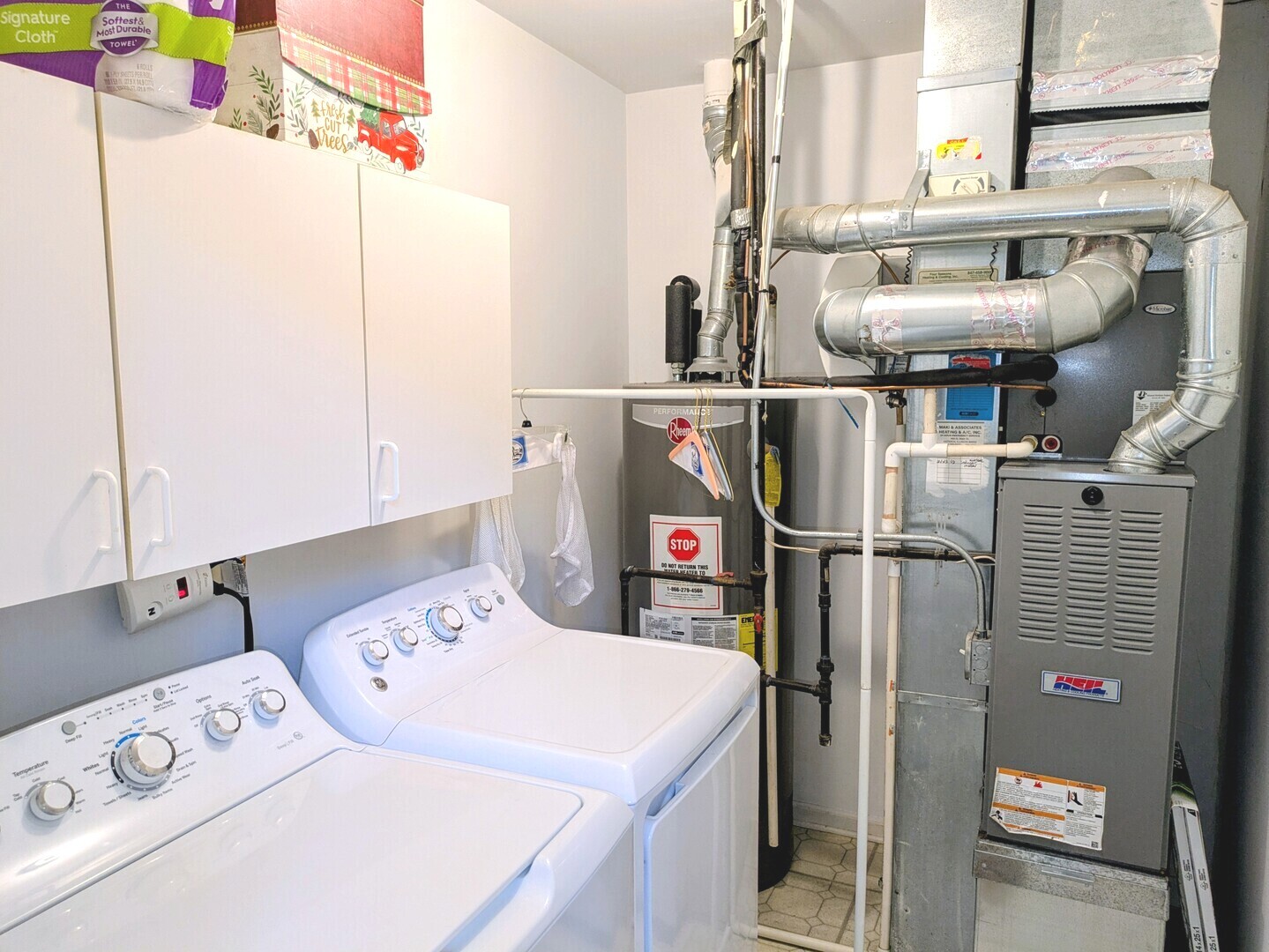 2927 Falling Waters Lane, Lindenhurst, IL 60046