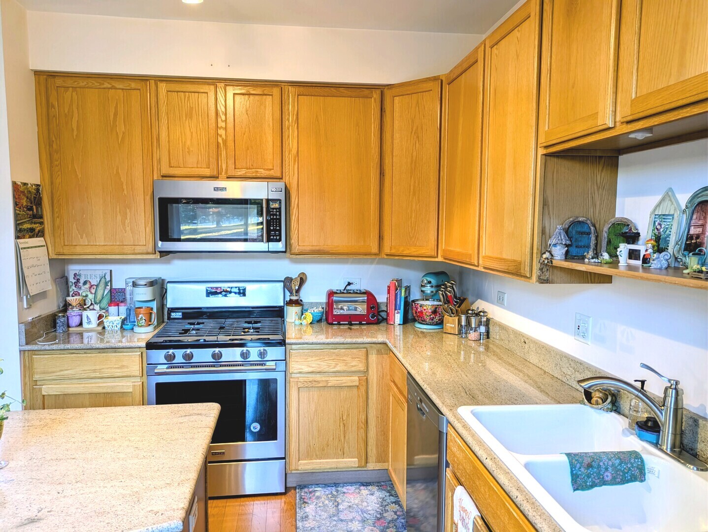 2927 Falling Waters Lane, Lindenhurst, IL 60046