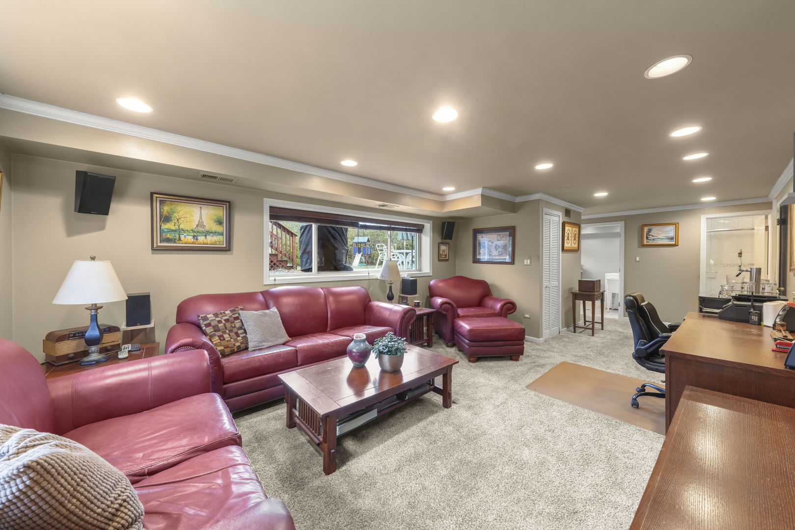 402 E Huntington Lane, Elmhurst, IL 60126