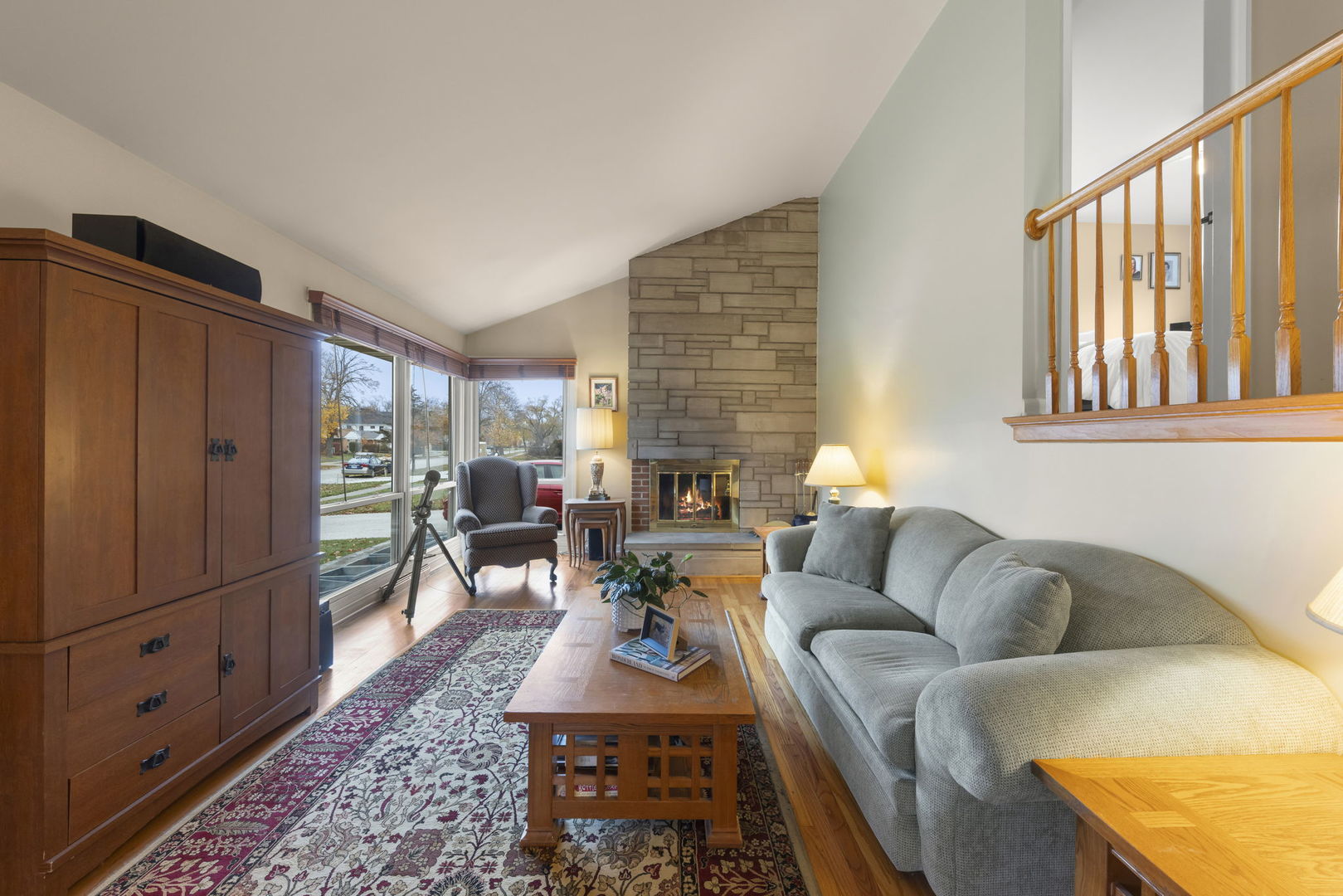 402 E Huntington Lane, Elmhurst, IL 60126