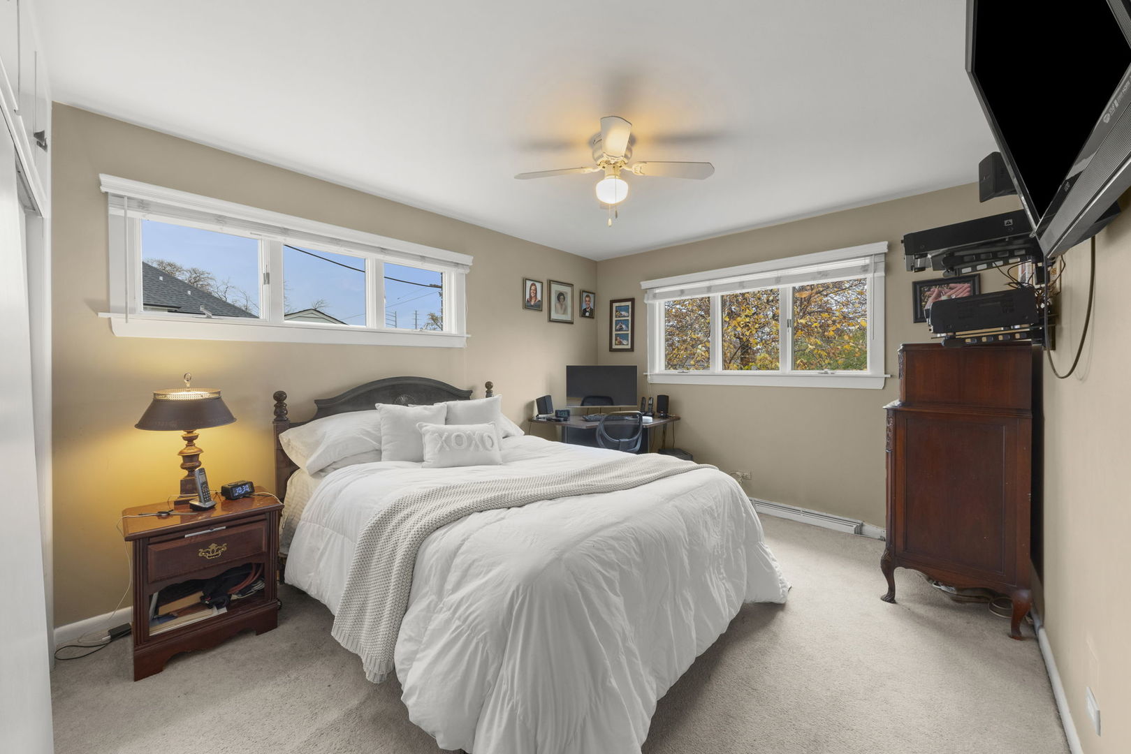 402 E Huntington Lane, Elmhurst, IL 60126