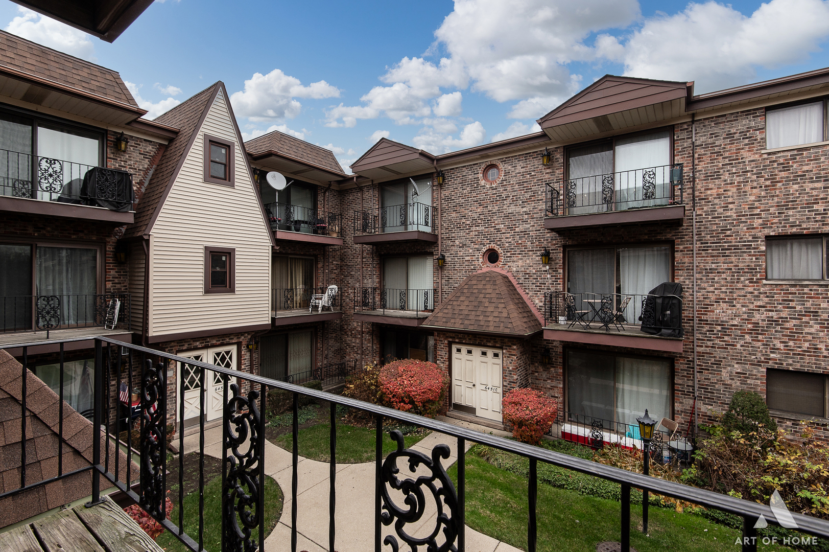 6453 N Northwest Highway #2C, Chicago, IL 60631