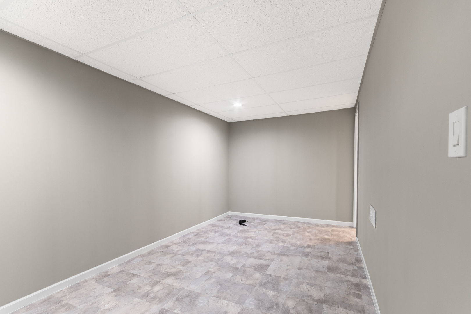 1308 Dahlgren Lane, Minooka, IL 60447