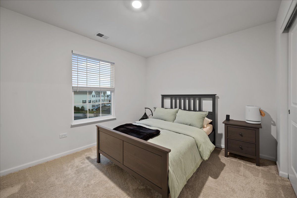 706 Springside Court, Oswego, IL 60543