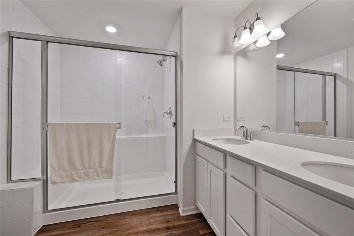 706 Springside Court, Oswego, IL 60543