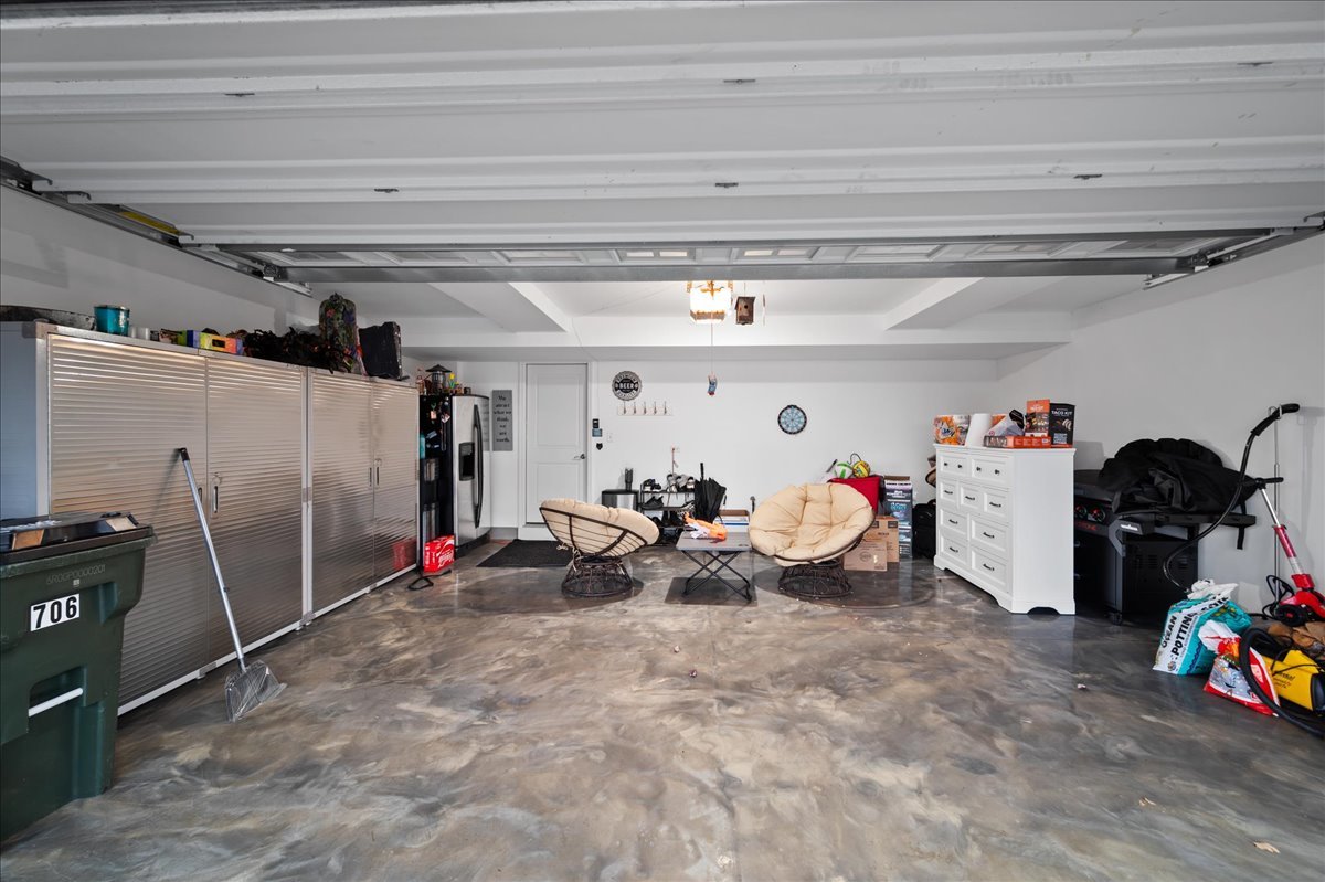 706 Springside Court, Oswego, IL 60543