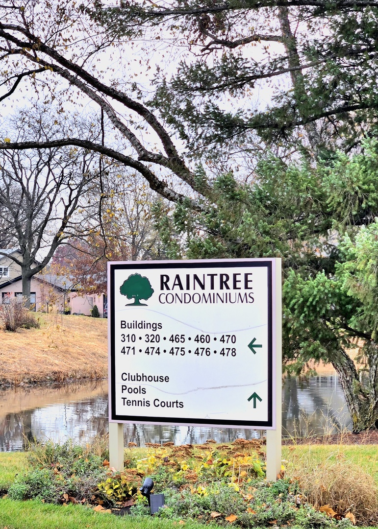 470 Raintree Court #3L, Glen Ellyn, IL 60137