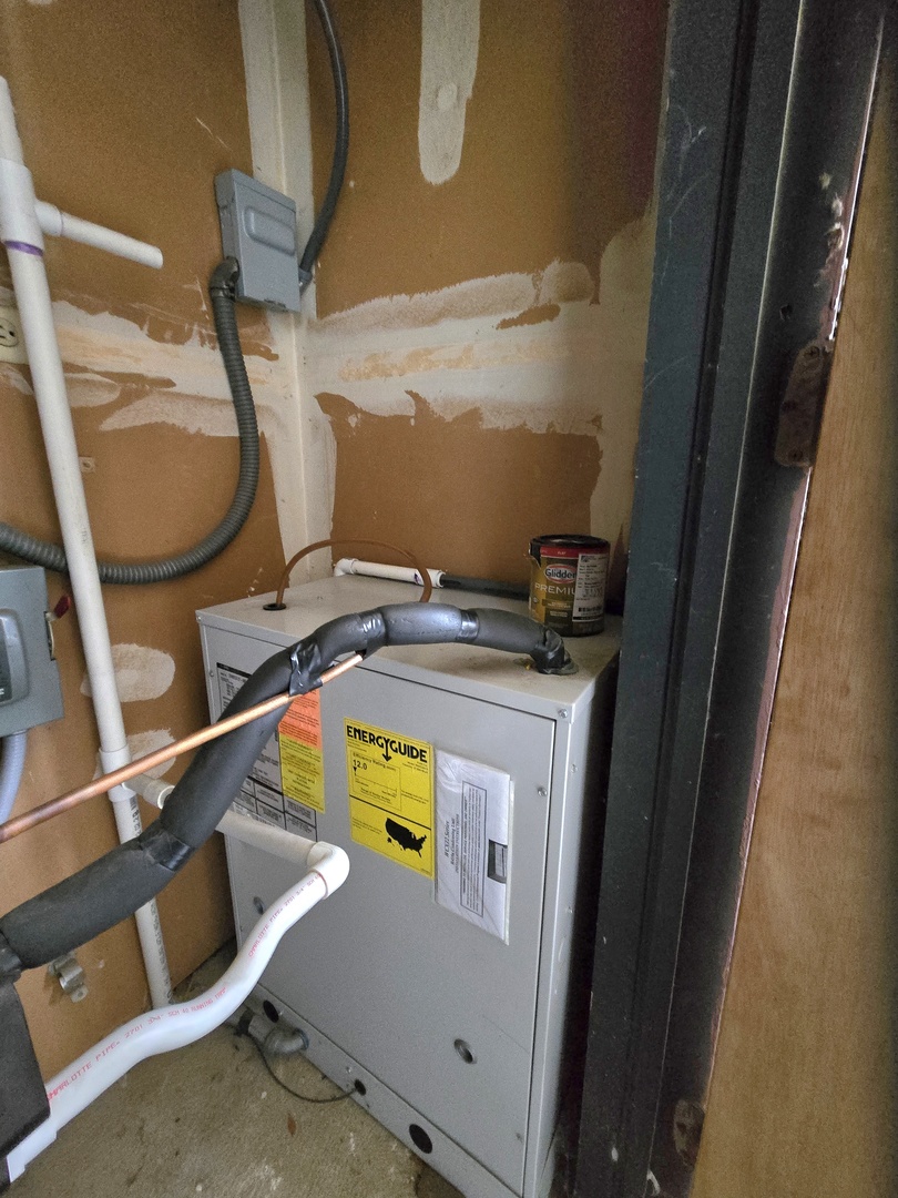 470 Raintree Court #3L, Glen Ellyn, IL 60137