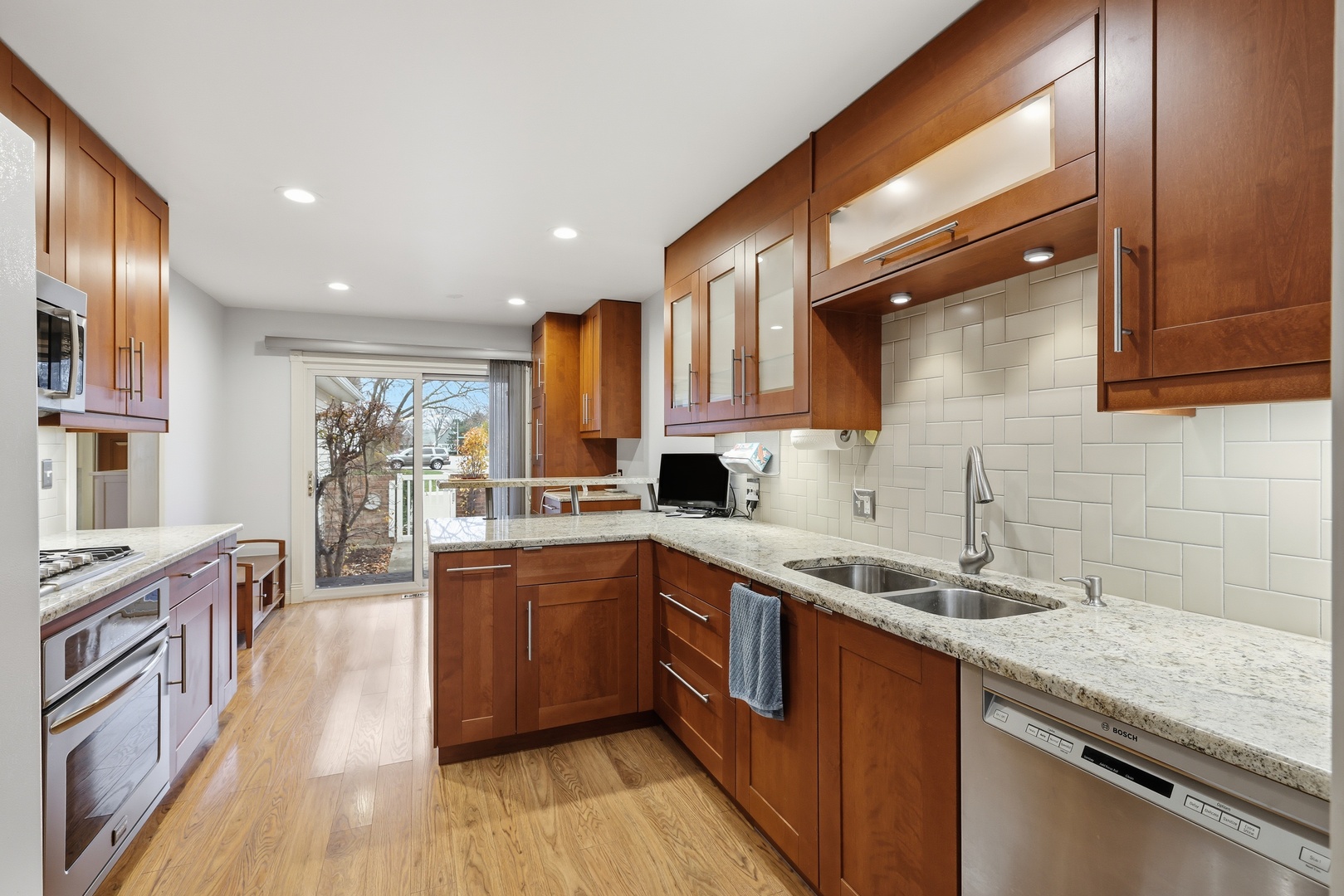 632 Spinnaker Point #113f, Schaumburg, IL 60194