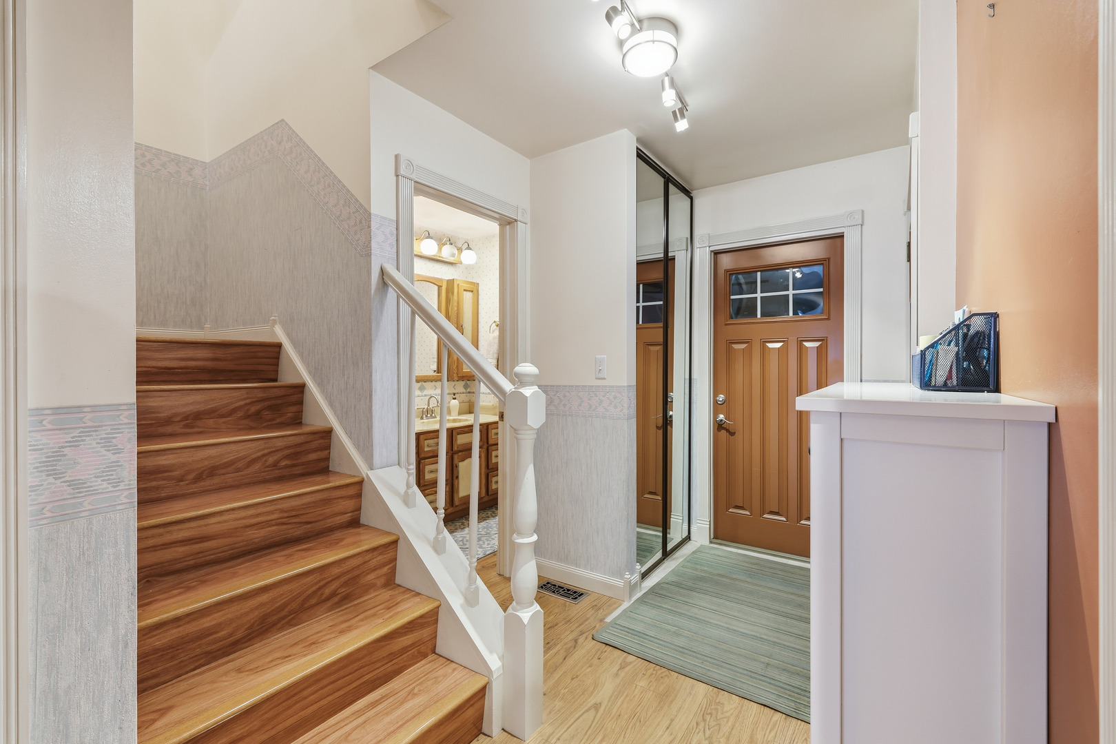 632 Spinnaker Point #113f, Schaumburg, IL 60194