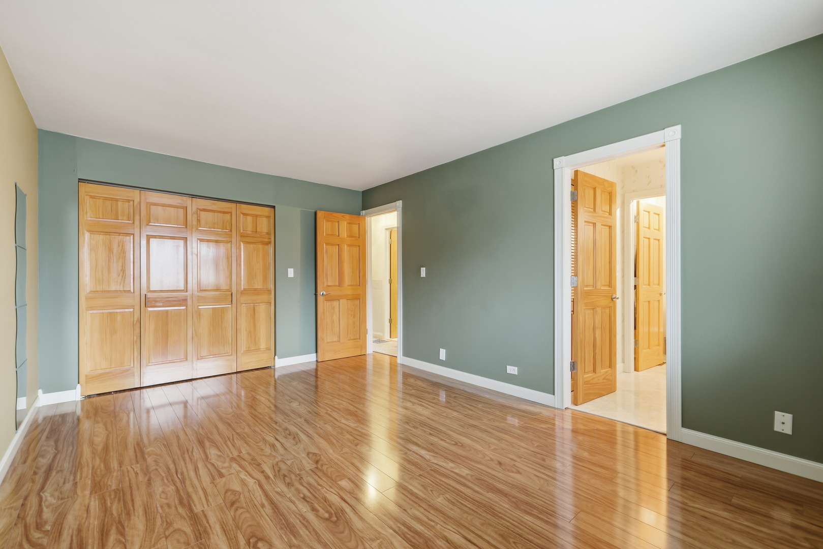 632 Spinnaker Point #113f, Schaumburg, IL 60194