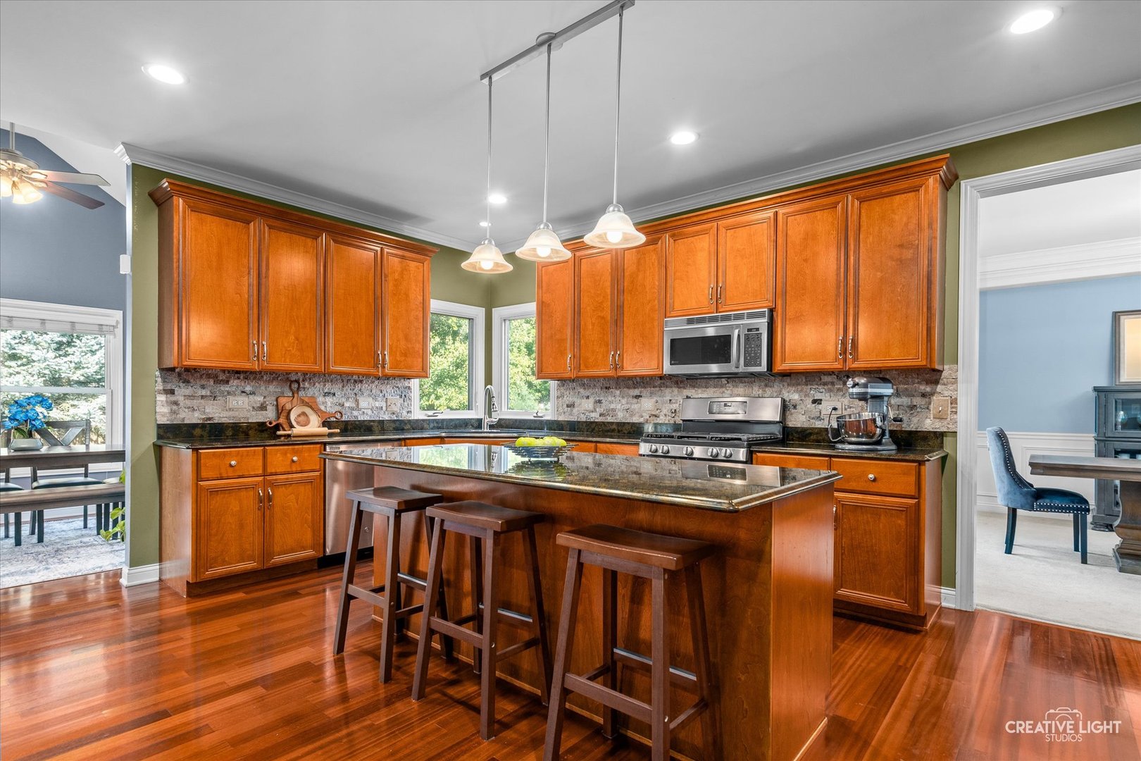 25216 Round Barn Road, Plainfield, IL 60585