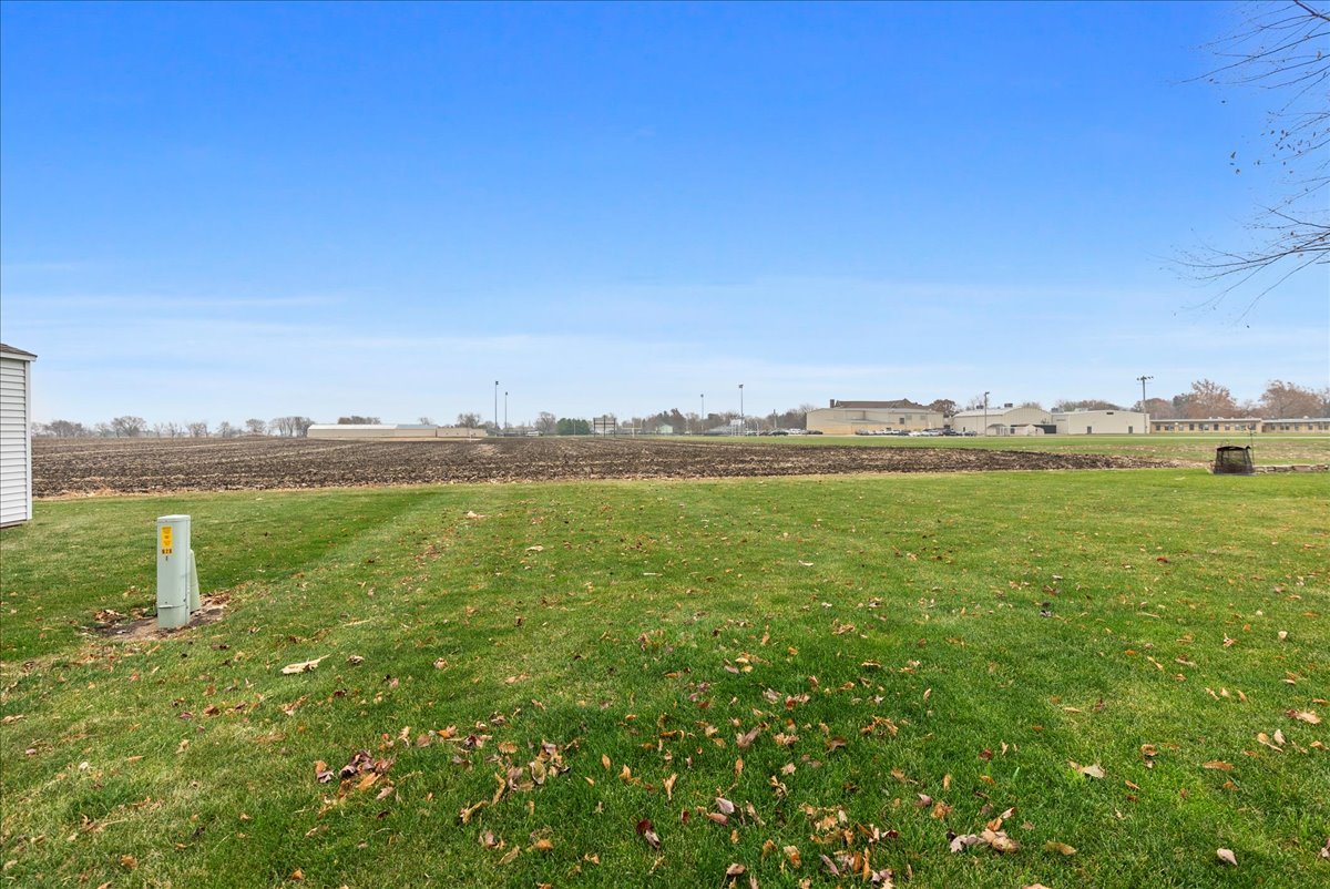 703 Kingwood Drive, El Paso, IL 61738