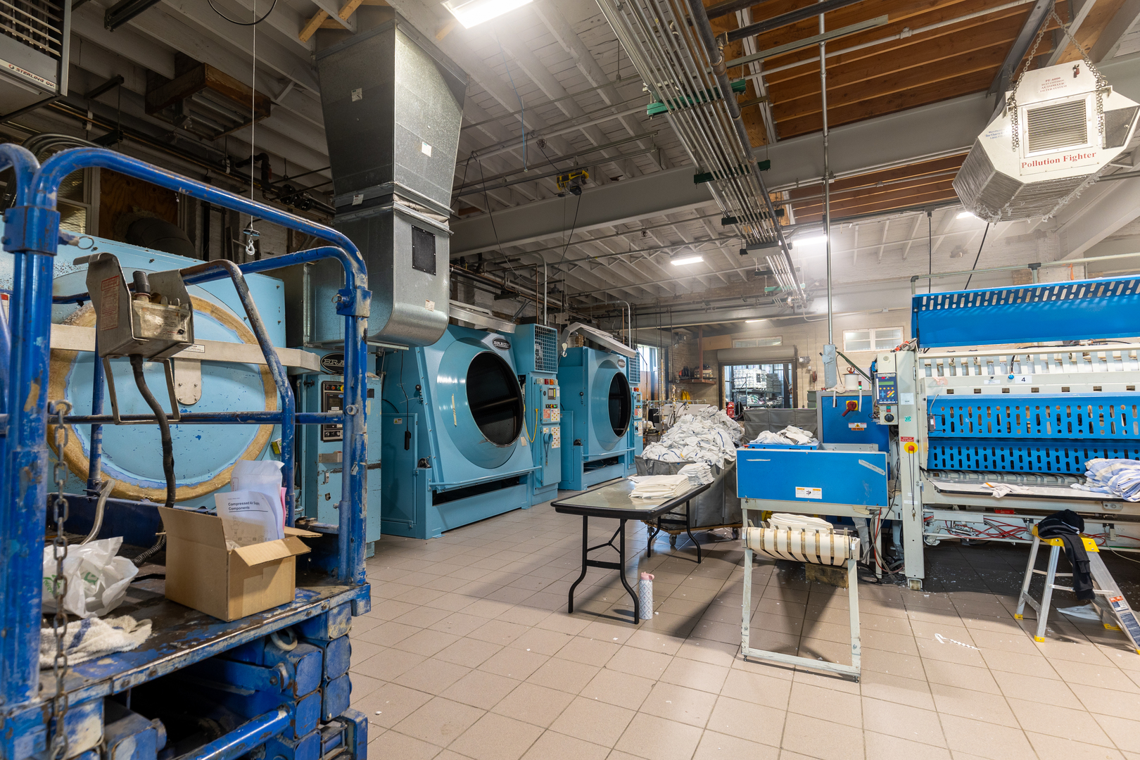 4821 W Cortland Street, Chicago, IL 60639