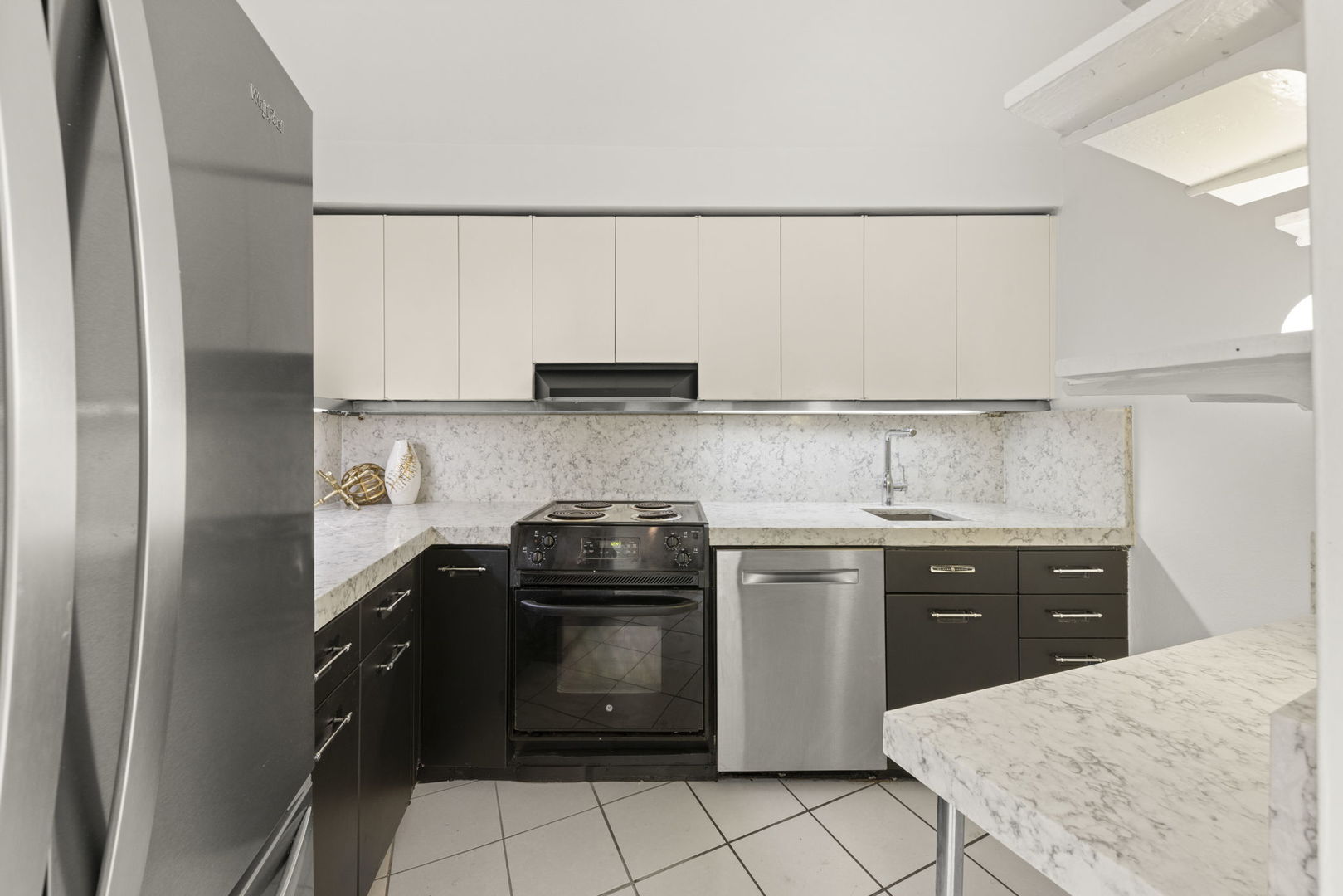 300 N State Street #3235, Chicago, IL 60654