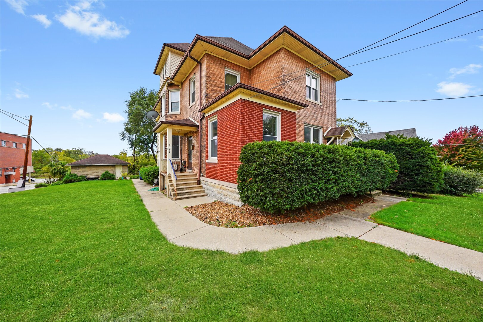 2537-2539 Grove Street, Blue Island, IL 60406