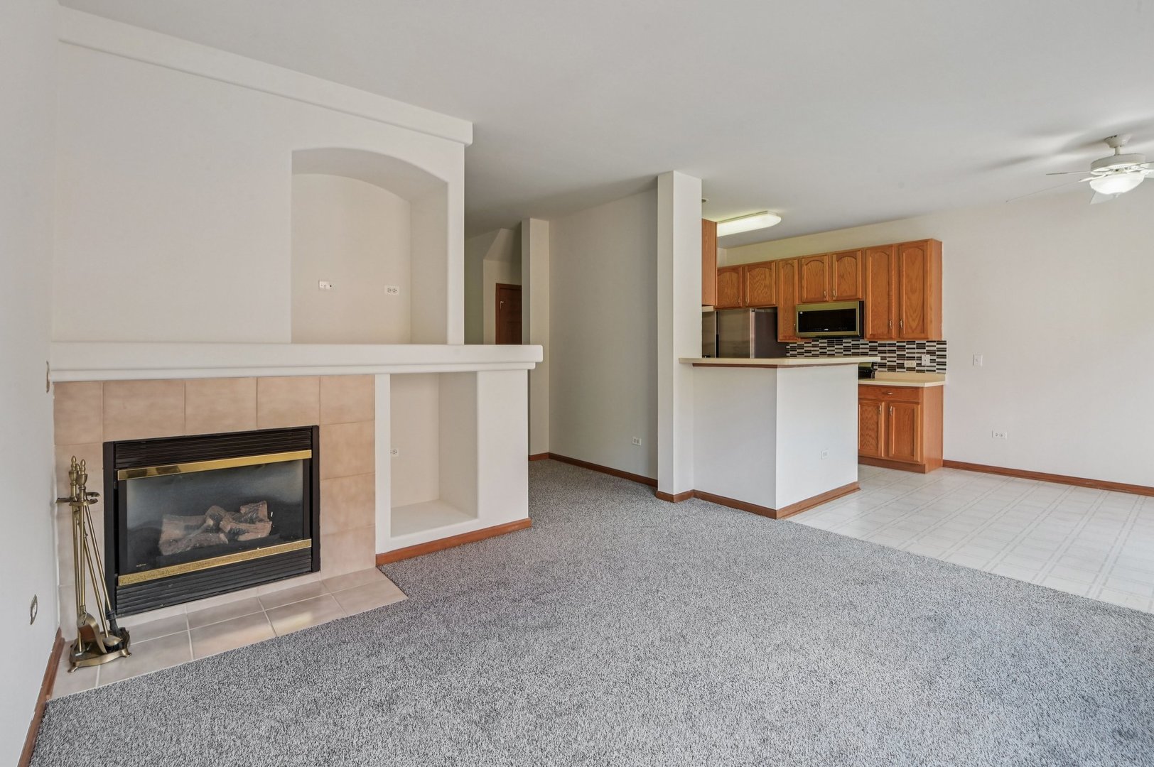 354 Vaughn Circle, Aurora, IL 60502