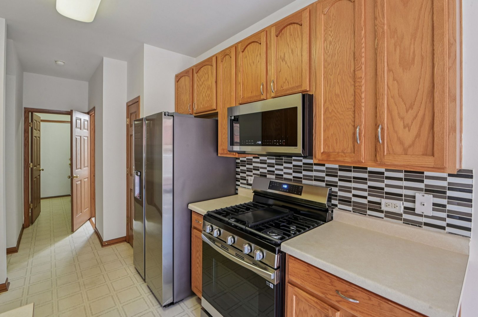 354 Vaughn Circle, Aurora, IL 60502