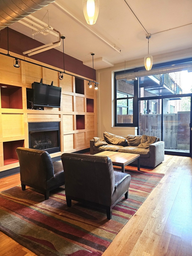 2323 W Pershing Road #140, Chicago, IL 60609