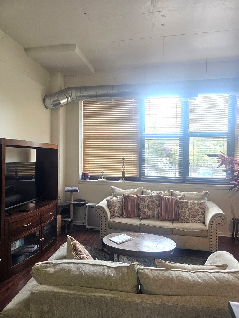 2323 W Pershing Road #140, Chicago, IL 60609