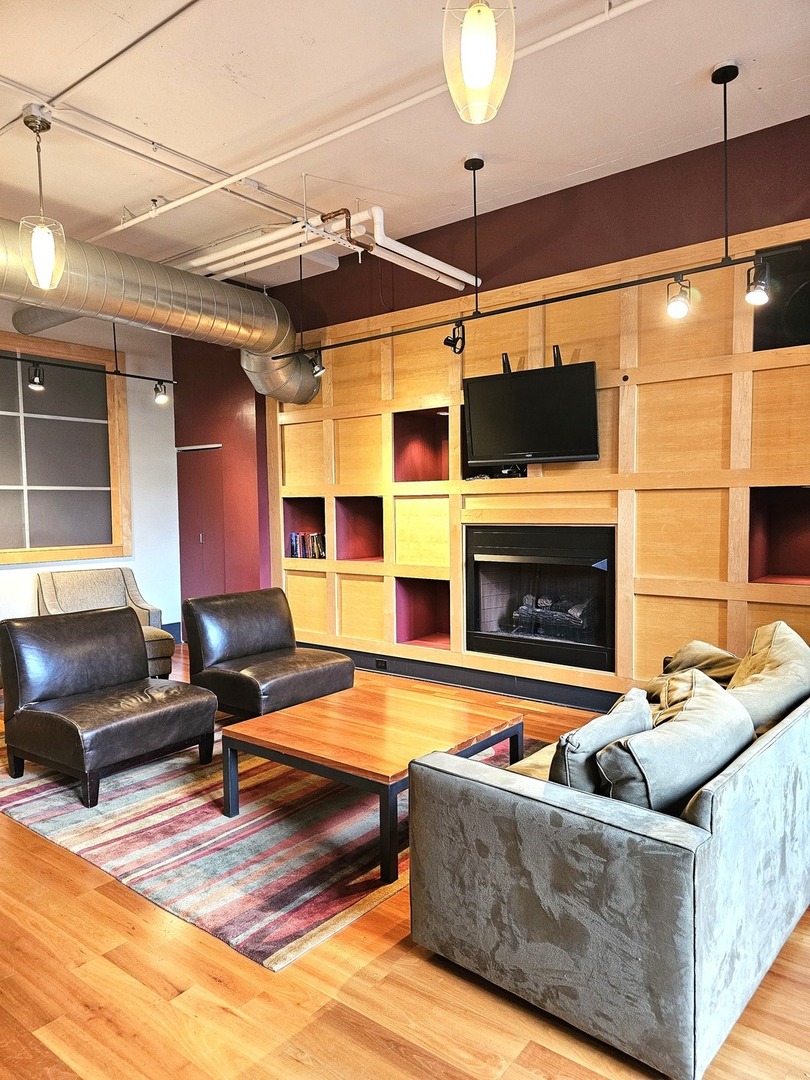 2323 W Pershing Road #140, Chicago, IL 60609