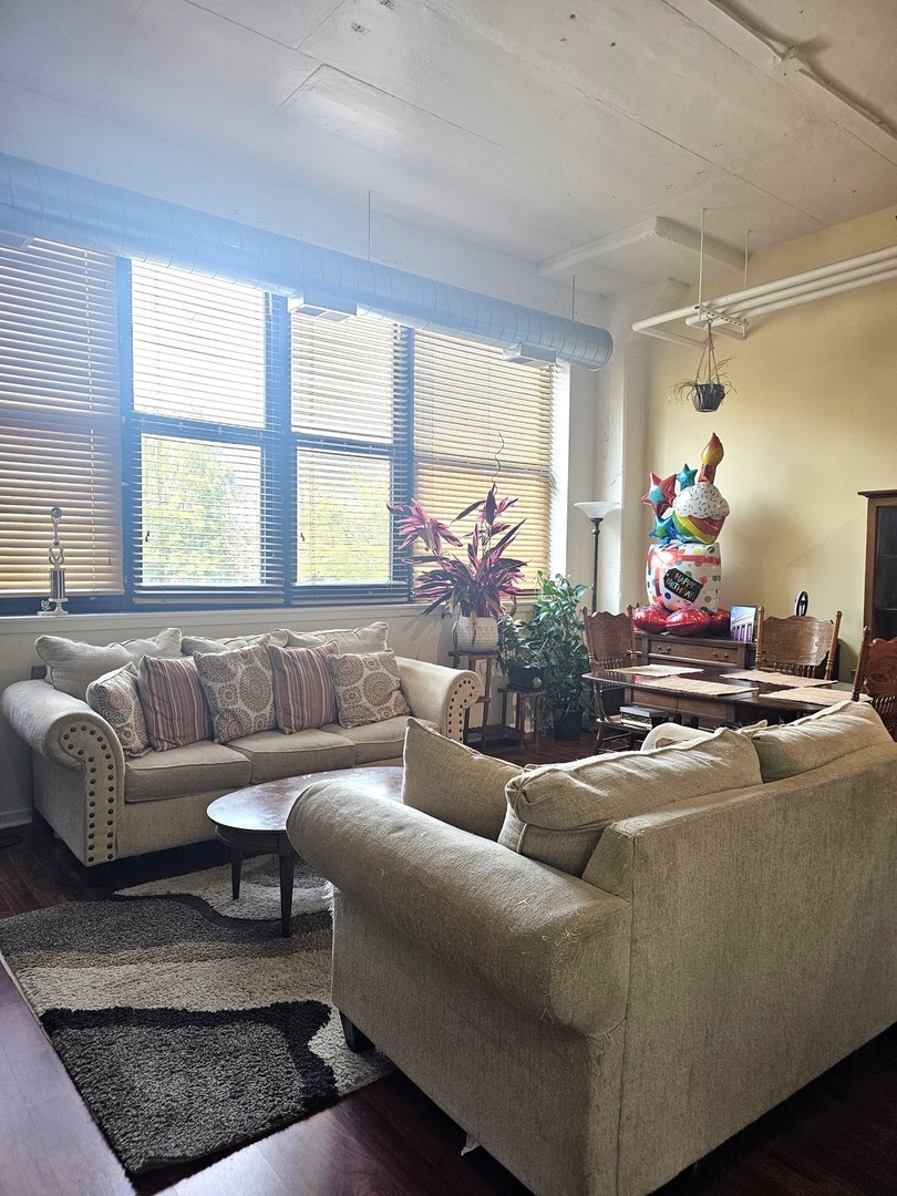 2323 W Pershing Road #140, Chicago, IL 60609