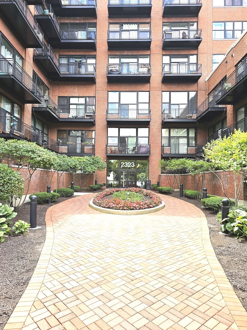 2323 W Pershing Road #140, Chicago, IL 60609