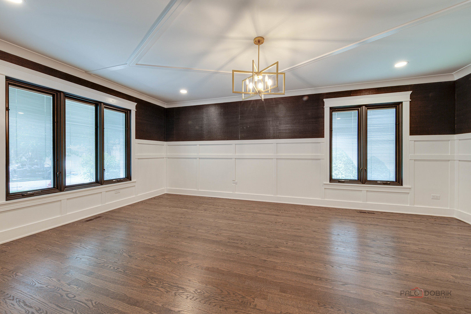 2221 Donegal Drive, Darien, IL 60561