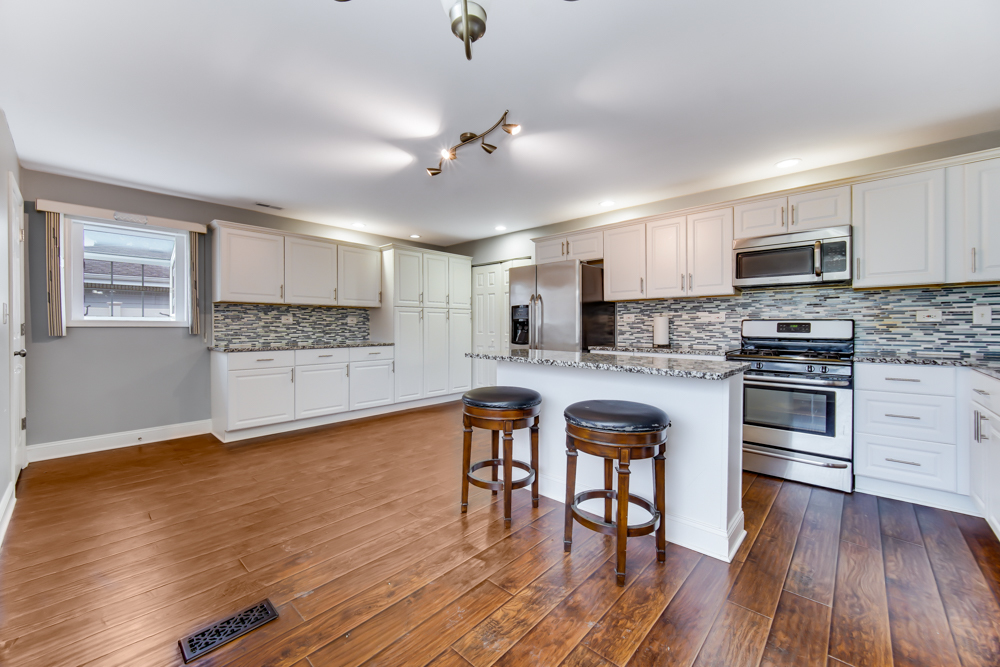 17019 Westwood Drive, Orland Hills, IL 60487