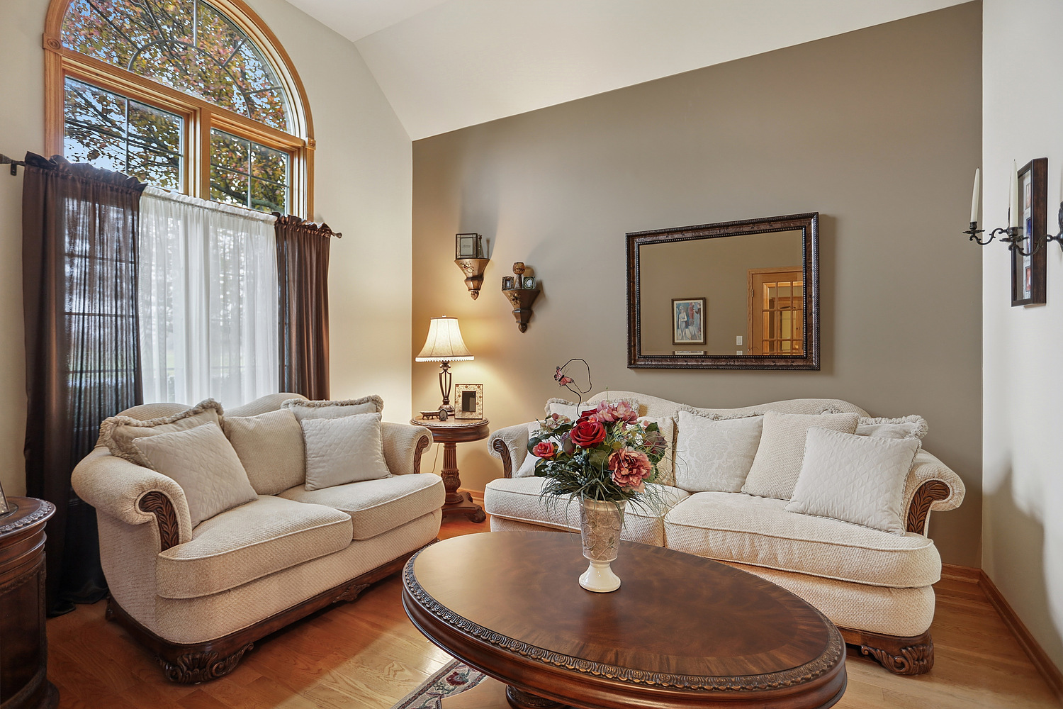 27745 S Stoney Island Avenue, Crete, IL 60417