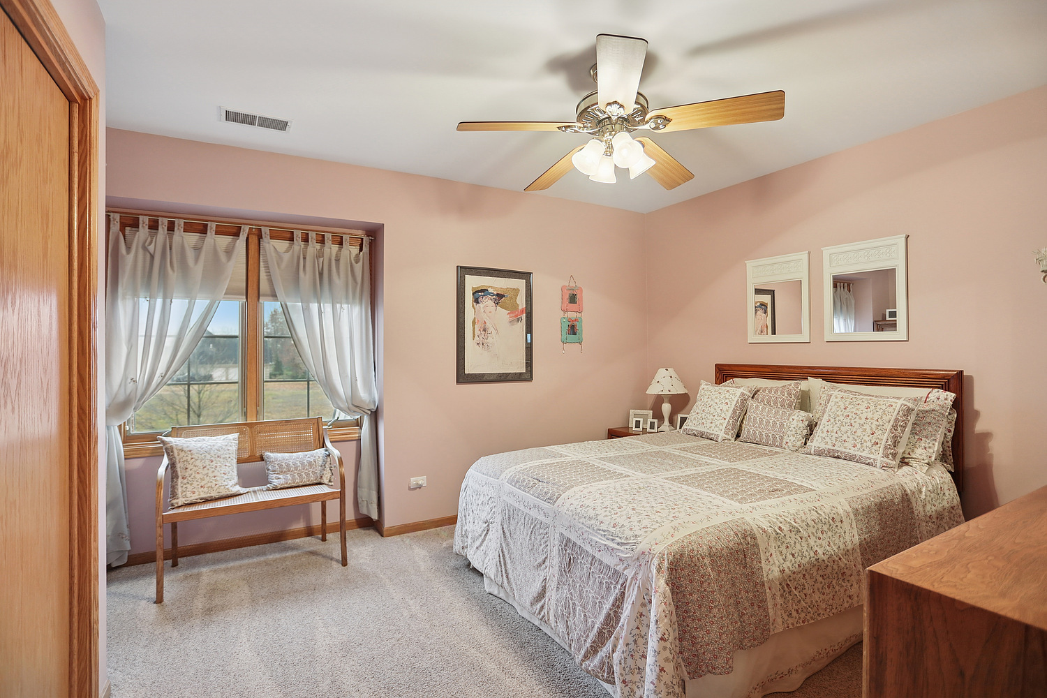 27745 S Stoney Island Avenue, Crete, IL 60417