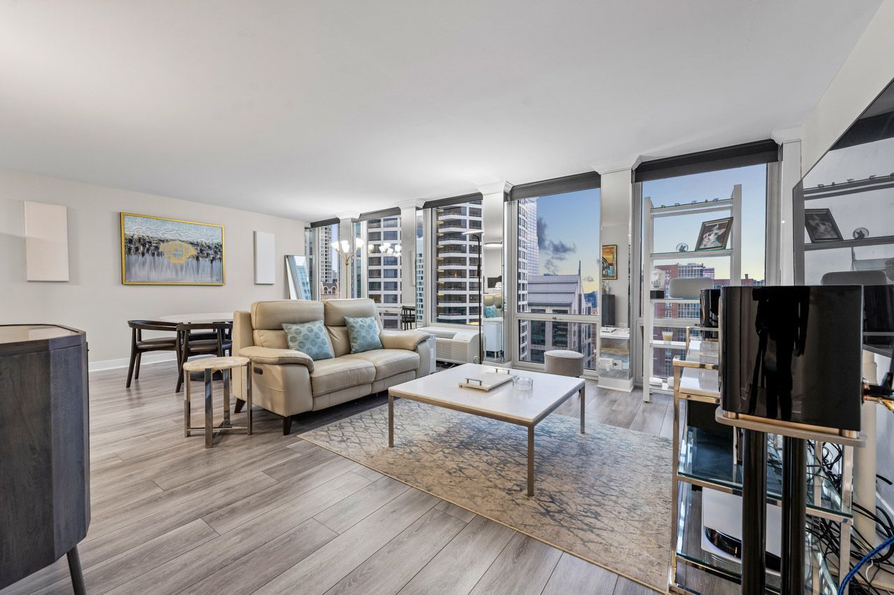 111 E Chestnut Street #28J, Chicago, IL 60611