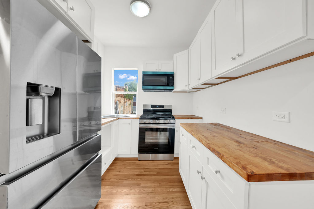 691 Wentworth Avenue, Calumet City, IL 60409