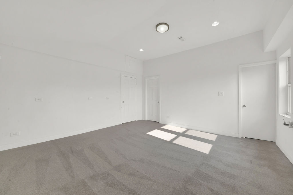 691 Wentworth Avenue, Calumet City, IL 60409