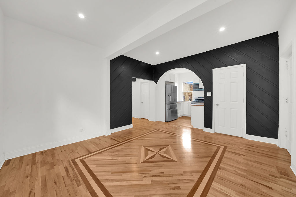 691 Wentworth Avenue, Calumet City, IL 60409