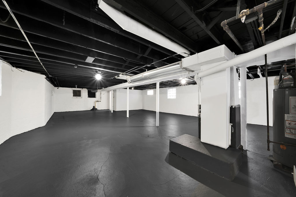 691 Wentworth Avenue, Calumet City, IL 60409