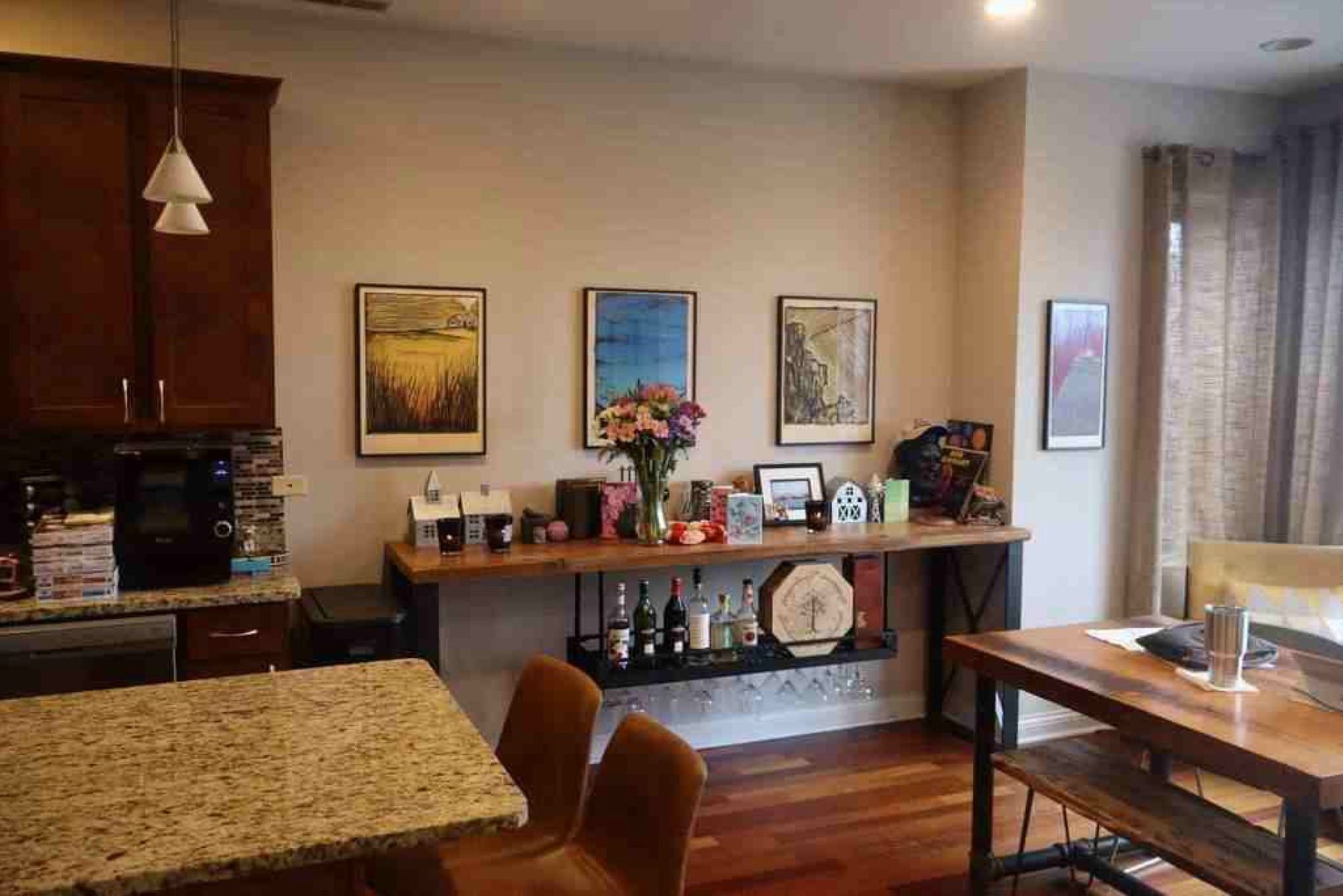 3205 W Division Street #402, Chicago, IL 60651