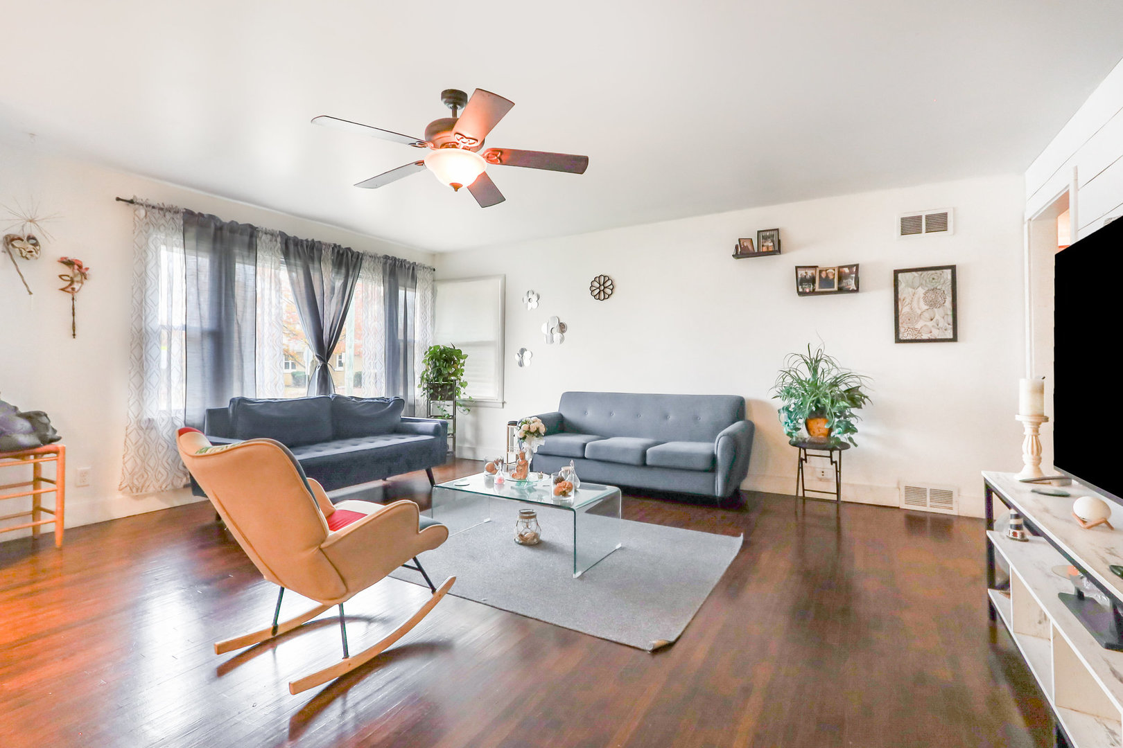 1404 Clara Avenue, Joliet, IL 60435