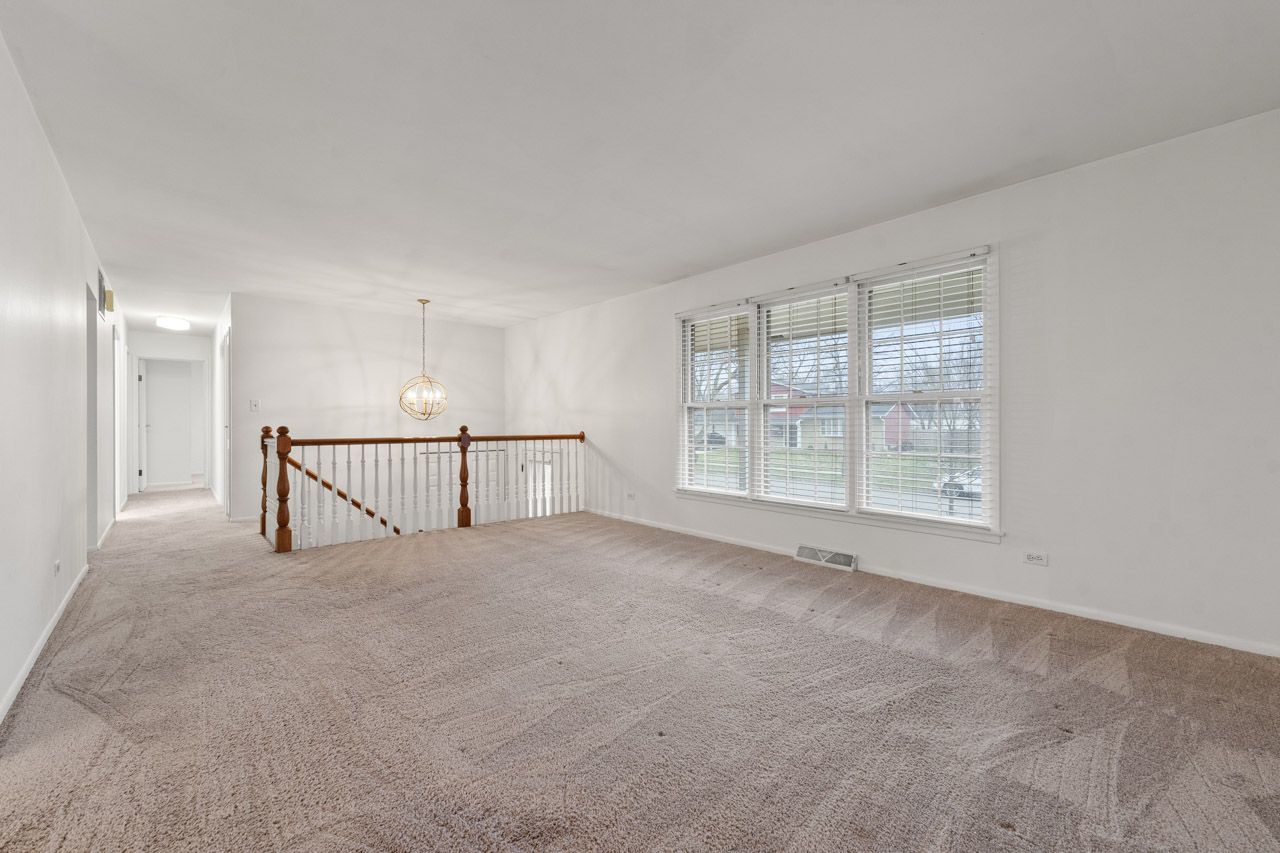 146 S Arlene Avenue, Palatine, IL 60074